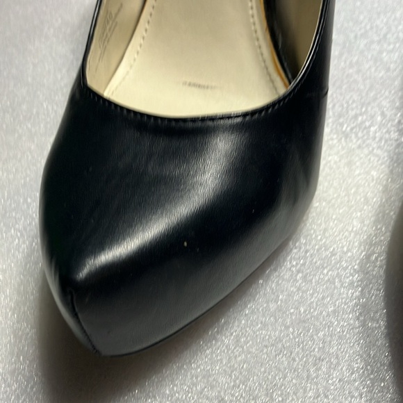 BCBG Generation leather hidden platform heels - Picture 2 of 8